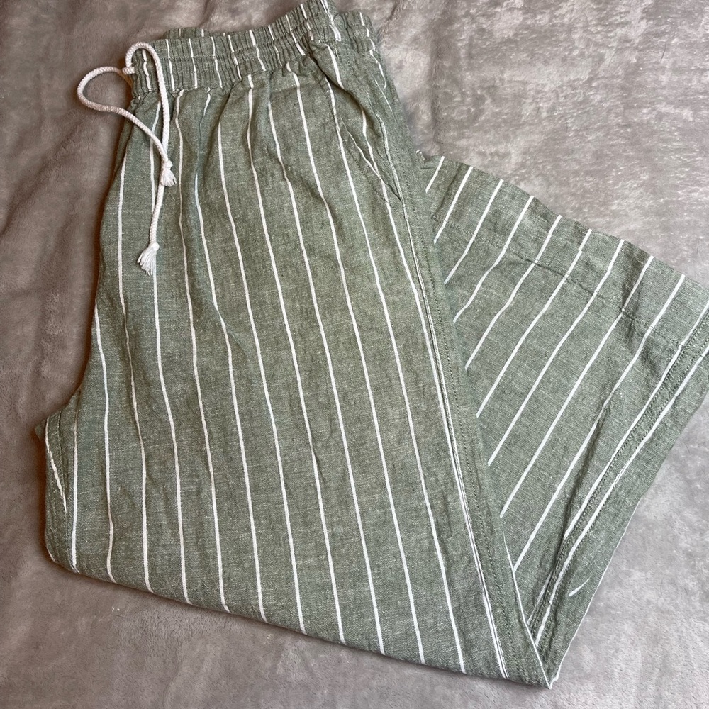 Cropped Linen Pants